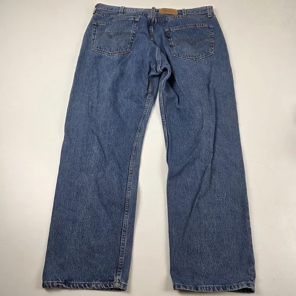 Vintage Levis 501 Jeans Mens 40x30 Denim Medium Wash Button Fly Made USA 90s